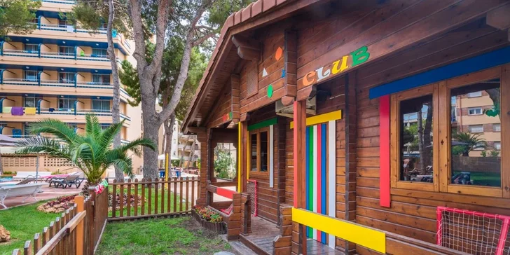 3* hotel 4R Playa Park na španělském pobřeží Costa Dorada: strava, bazény, miniklub i let