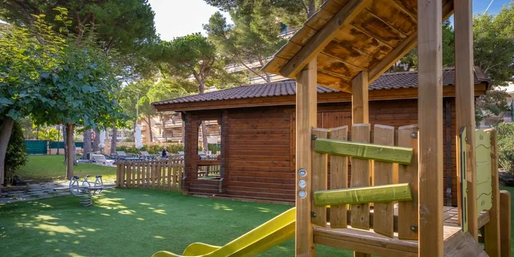 3* hotel 4R Playa Park na španělském pobřeží Costa Dorada: strava, bazény, miniklub i let