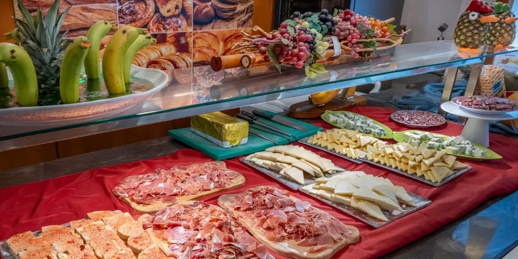 3* hotel 4R Playa Park na španělském pobřeží Costa Dorada: strava, bazény, miniklub i let