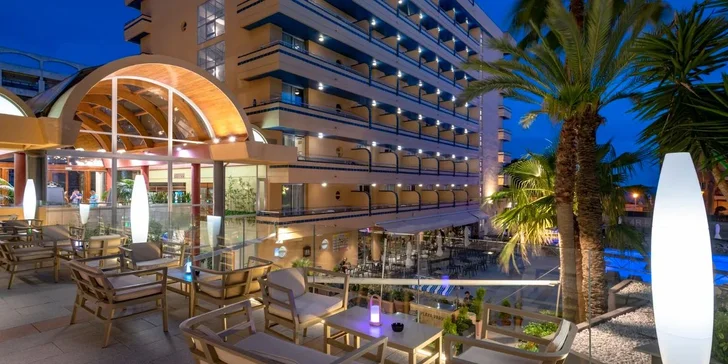 3* hotel 4R Playa Park na španělském pobřeží Costa Dorada: strava, bazény, miniklub i let