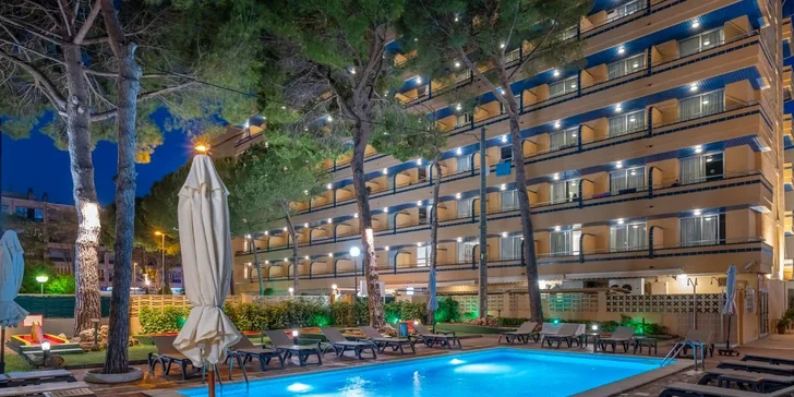 3* hotel 4R Playa Park na španělském pobřeží Costa Dorada: strava, bazény, miniklub i let