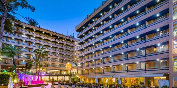 3* hotel 4R Playa Park na španělském pobřeží Costa Dorada: strava, bazény, miniklub i let