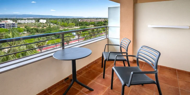 Poleťte na pobřeží Costa Dorada: 4* hotel se stravou, bazény, animační program