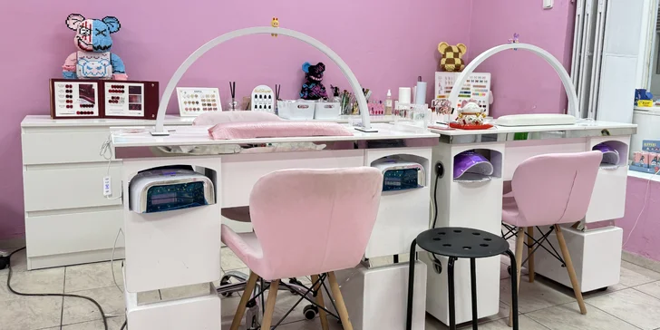 Dokonale pěstěné ruce: klasická manikúra, pedikúra pro muže i balíček pro ženy