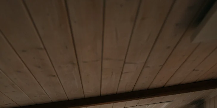 Luxusní maringotka za humny se saunou v přírodě nedaleko Bouzova a Javoříčských jeskyní