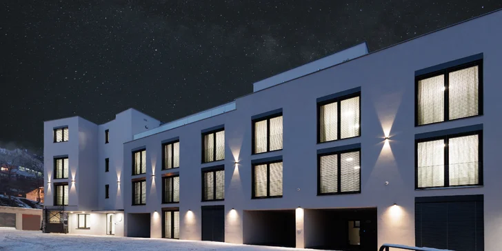 Luxusní apartmány v Mladé Boleslavi: možnost snídaně i apartmá s vlastním střešním wellness