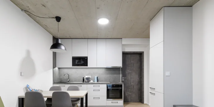 Luxusní apartmány v Mladé Boleslavi: možnost snídaně i apartmá s vlastním střešním wellness