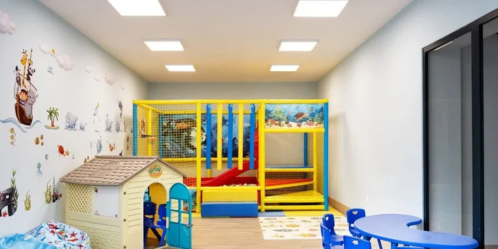 Dovolená v Bulharsku: 4* hotel přímo u pláže, all inclusive soft, bazén, letenky