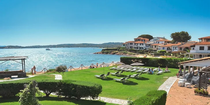 Letecky na Sardinii: 3* hotel San Paolo přímo u pláže i light all inclusive