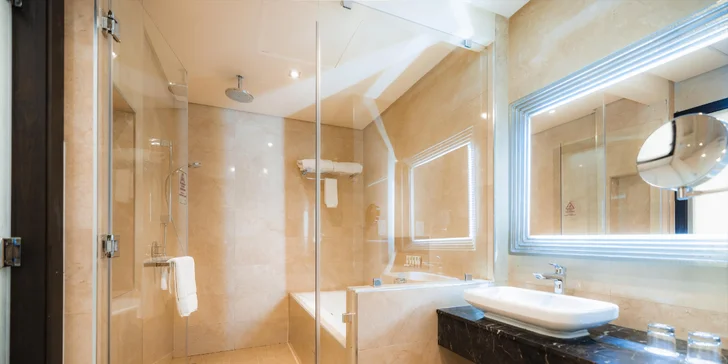 Bahrajn s all inclusive: Solymar Hotel***** se střešním bazénem a wellness, přímý let z Prahy
