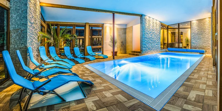 Pobyt na Liptově se snídaní, neomezeným vstupem do vyhřívaného bazénu i privátním wellness