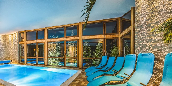 Pobyt na Liptově se snídaní, neomezeným vstupem do vyhřívaného bazénu i privátním wellness
