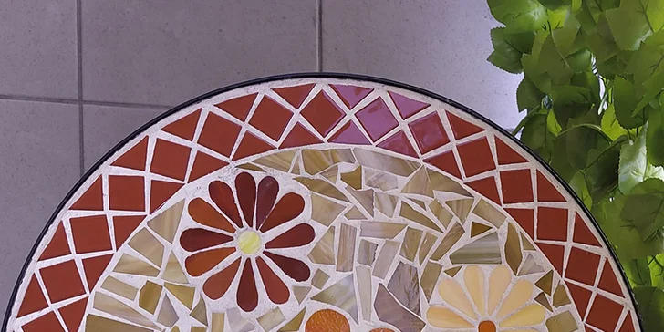 Kurz vitráže nebo mozaiky: 3 hodiny tvoření andělů, motýlů či osobní mandaly