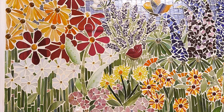 Kurz vitráže nebo mozaiky: 3 hodiny tvoření andělů, motýlů či osobní mandaly