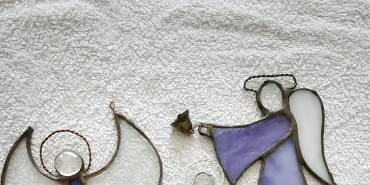 Kurz vitráže nebo mozaiky: 3 hodiny tvoření andělů, motýlů či osobní mandaly