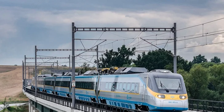 České dráhy: sleva na aplikaci IN 25 do Virtuální In Karty, díky které budete mít výhodnější jízdenky