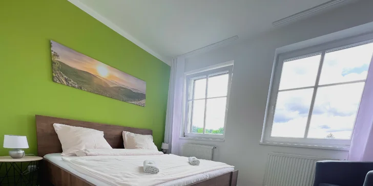 Nově zrekonstruovaný hotel na hranici Šumavy: pokoj či apartmán