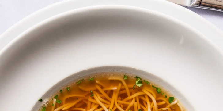 Tříchodové menu pro 1 nebo 2 osoby v resortu Kaskáda, varianta se 120 min ve wellness