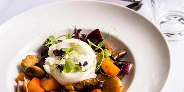 Tříchodové menu pro 1 nebo 2 osoby v resortu Kaskáda, varianta se 120 min ve wellness