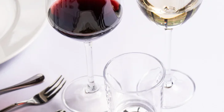 Tříchodové menu pro 1 nebo 2 osoby v resortu Kaskáda, varianta se 120 min ve wellness