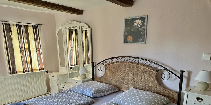 Útulné apartmány, pokoje či domek v Kryštofově Údolí: možnost snídaně i polopenze