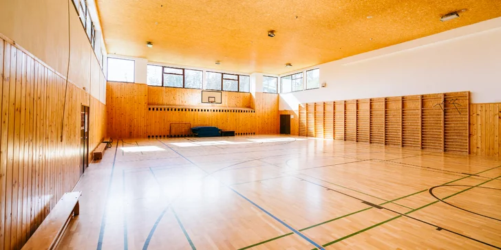 Pobyt v moderním 4* rezortu u Oravské přehrady: bazény, saunový svět i množství sportovních aktivit