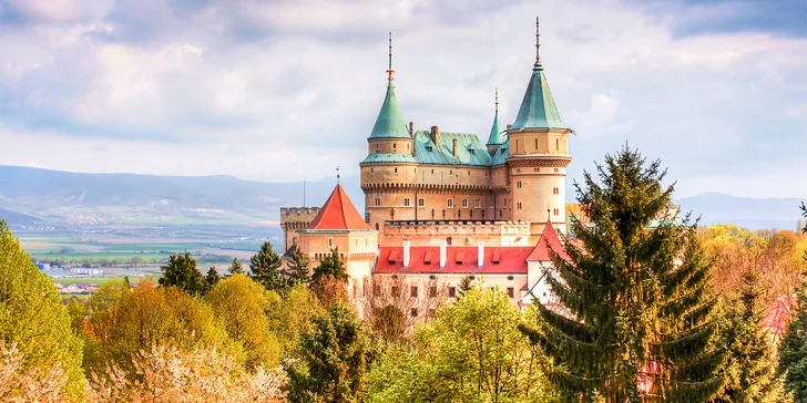 Pobyt v krásném prostředí 15 km od Bojnického zámku: polopenze, nový wellness i láhev vína