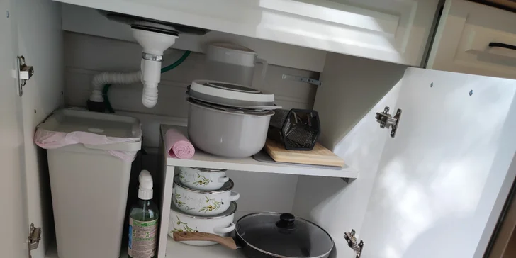 Hausbót Pohodička na rybníčku: pobyt s rybolovem i projížďkami na loďce