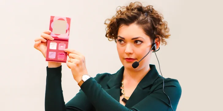 Kurz líčení krok za krokem pro 1–4 osoby i s balíčkem kosmetiky dle výběru