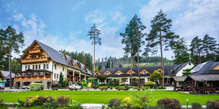 Pobyt na břehu Oravské přehrady v prostředí vyhlášeného Slanického dvora s privátním wellness