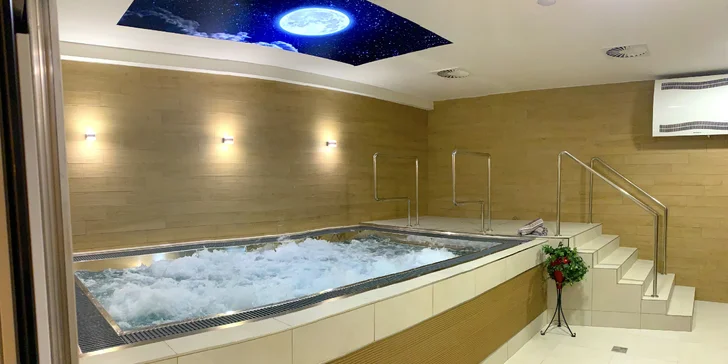Dovolená pod Martinskými hoľami: neomezený wellness, lázeň, polopenze, dítě zdarma