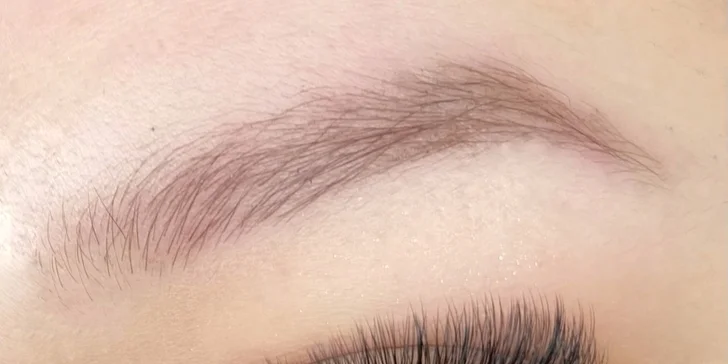 Profesionální prodloužení a zhuštění řas: metoda Classic, Volume, Wispy nebo Wet Look