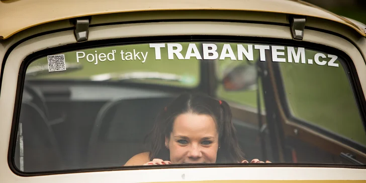 Zpátky do historie: zapůjčení Trabanta na 3 hod. a model Trabanta na památku