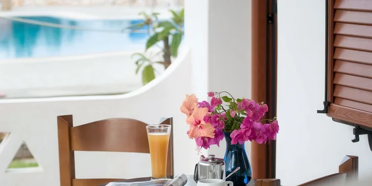 Dovolená na řeckém ostrově Skyros: 2* hotel Angela se snídaní, bazén i letenky