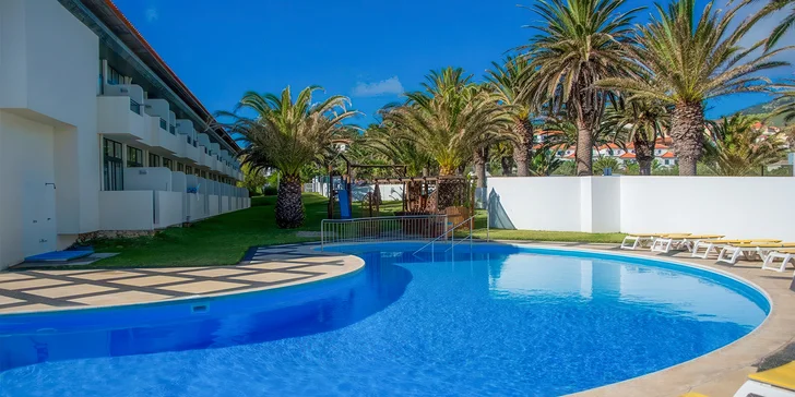 Portugalsko: 3* hotel Torre Praia přímo u moře, bazén, strava a letenky