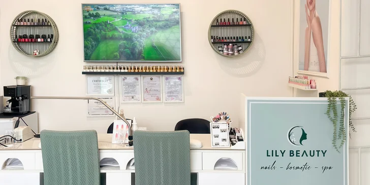 Péče o ruce i nohy: základní manikúra nebo pedikúra, nové gelové nehty i shellac či gel lak