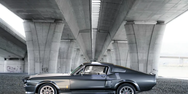 Jízda zpátky časem: spolujízda či půjčení Mustangu Eleanor z roku 1967, V8, výfuky Magnaflow