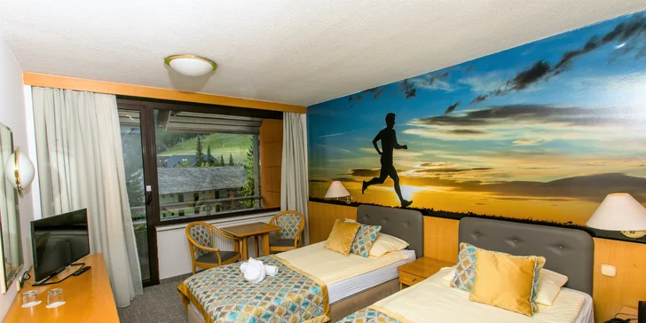 Julské Alpy: hotel Kompas**** u sjezdovky, třídenní skipas, polopenze i vstup do vodního parku