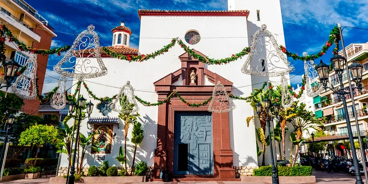 Adventní Malaga letecky: 3 noci se snídaní v hotelu u moře, výlety do Alhambry a Mijas