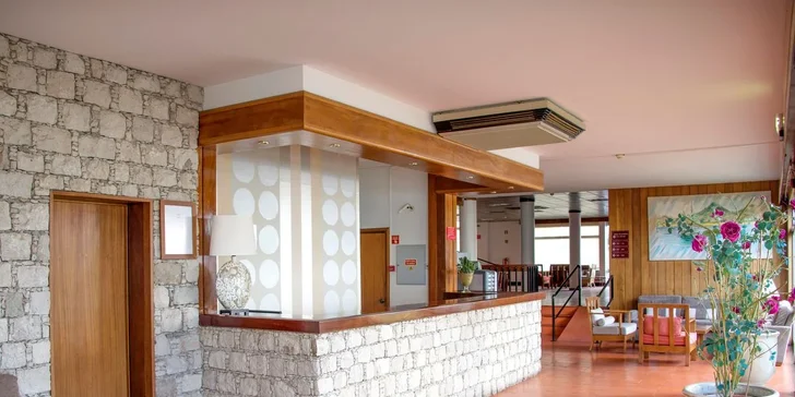 Portugalský ostrov Porto Santo: 3* hotel Praia Dourada přímo u pláže, bazén, snídaně a letenky