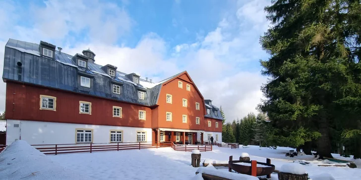 Rodinný hotel v Jizerkách: wellness, herna i minigolf, možnost snídaní