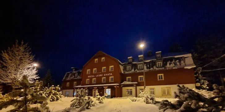 Rodinný hotel v Jizerkách: wellness, herna i minigolf, možnost snídaní