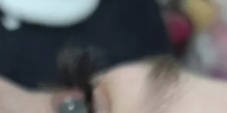 Podmanivý pohled: laminace obočí a řas vč. barvení i kompletní balíček