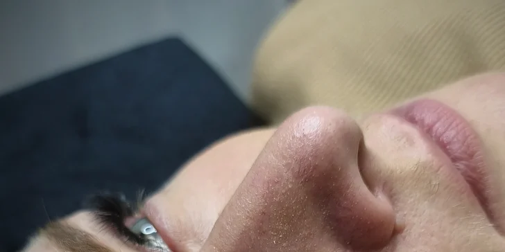 Podmanivý pohled: laminace obočí a řas vč. barvení i kompletní balíček