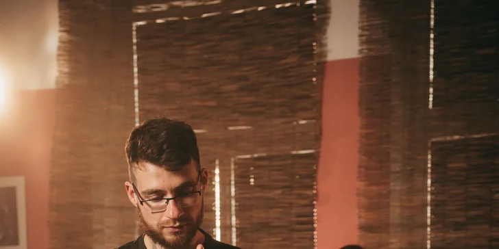 Hodina božské relaxace pro pár: tajemná masáž, klasická či Lomi Lomi