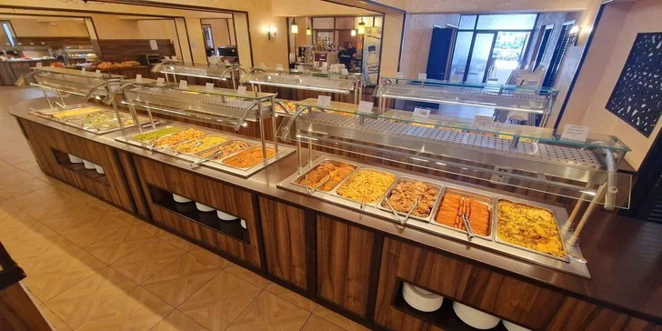 Slunečné pobřeží letecky: 4* hotel Kotva s all inclusive a dětským klubem Čedog