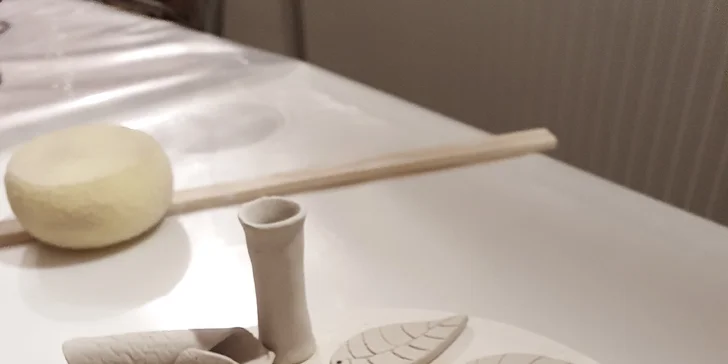 Kurz tvoření z porcelánu pro 1 nebo 2 osoby: šperky, svícny i aromalampy vč. glazování