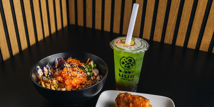 Havajský poke bowl podle výběru ze 3 druhů a bubble tea na odnos s sebou