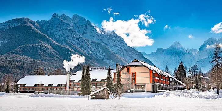 Julské Alpy: hotel Kompas**** u sjezdovky, třídenní skipas, polopenze i vstup do vodního parku