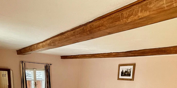 Útulné apartmány, pokoje či domek v Kryštofově Údolí: možnost snídaně i polopenze